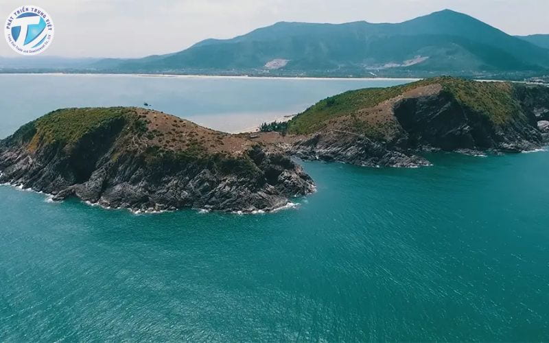 Vũng Chùa - Đảo Yến